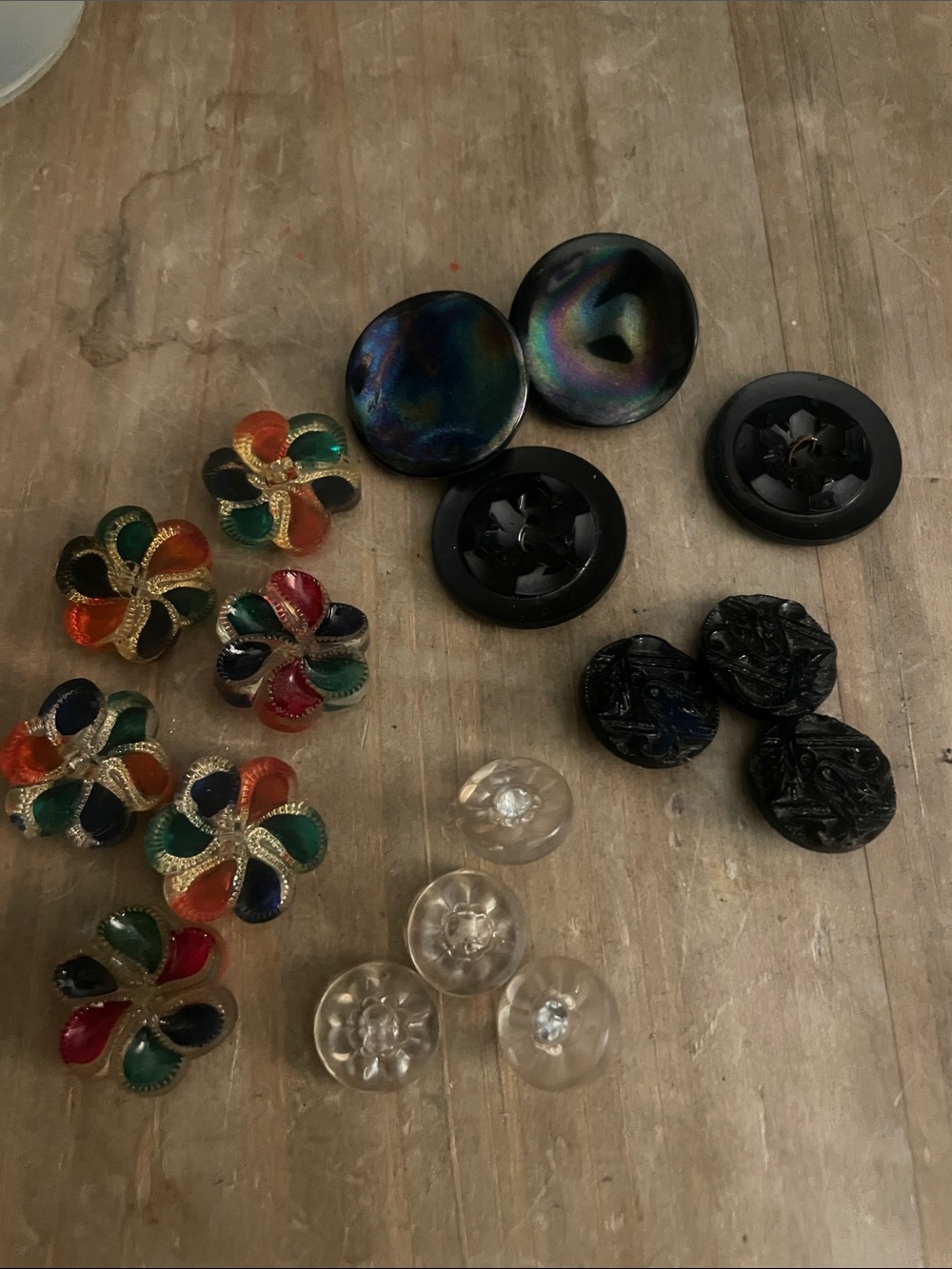 Vintage plastic buttons various